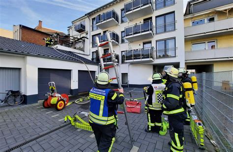 K Nigswinter Balkon Eines Mehrfamilienhaus Geriet In Brand