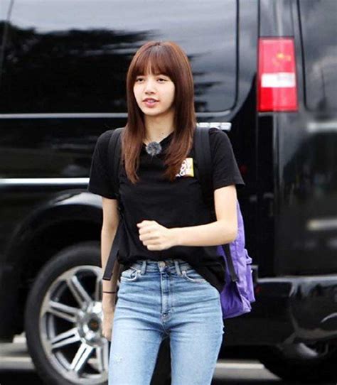 Real-Men-3-BLACKPINK-Lisa-barefaced-seen-outside-Korea-Military-3-Academy-Yeongcheon-14