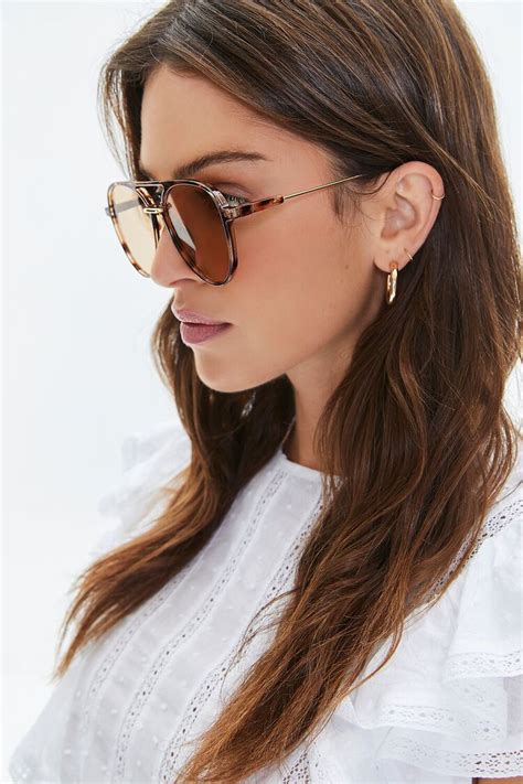 Tortoiseshell Aviator Sunglasses