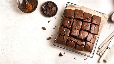 Parchment Paper Is The Ultimate Brownie Baking Hack