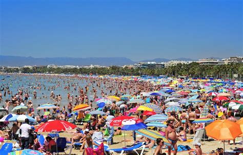 Cómo Dar Respuesta Al Auge De La Turismofobia Provocado Por El Alquiler Urbano