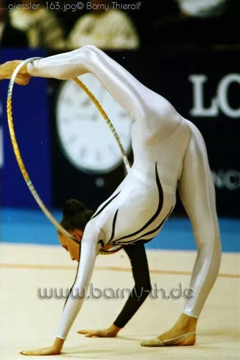 8 Hot Sexy Amina Zaripova Bikini Pics