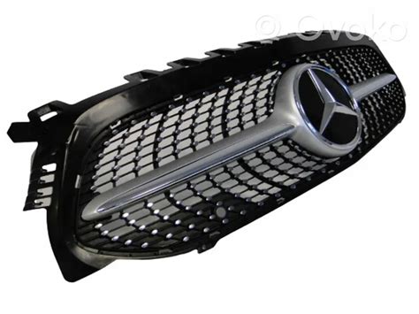 A Mercedes Benz B W Front Bumper Upper Radiator Grill