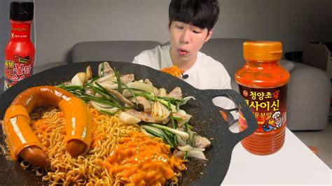 불닭볶음면 스트레스 받을땐 매운거 앞으로🔥🔥🔥feat항정살 Spicy Mukbang Youtube