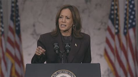 Kamala Harris Tijdens Toespraak Blijf Je Inzetten Om Van De Wereld