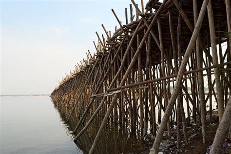 The Bamboo Bridge of Kampong Cham That is Built And Dismantled Every ...