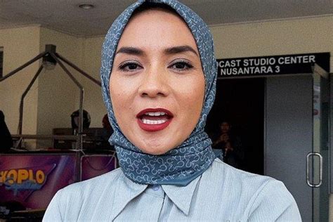 Diduga Terjerat Utang Pinjol Gegera Keluarganya Enno Lerian Yang