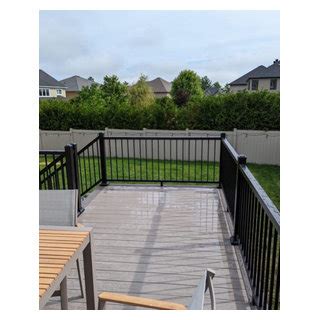 Azek S Coastline Dark Hickory With Timbertech S IRX Modern Top Railing