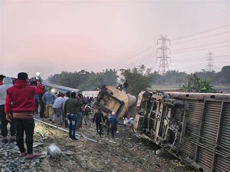 Guwahati Bikaner Express Derailed Today Near Domohani West Bengal