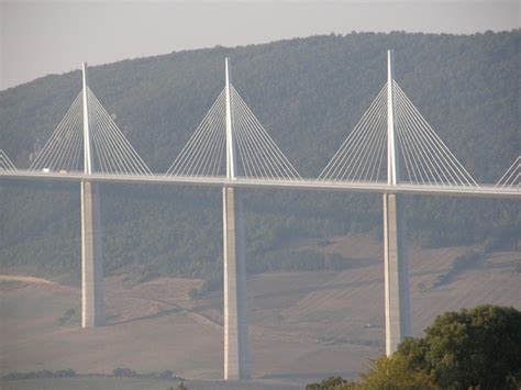 Millau Viaduct, France: the Tallest Bridge in the World | Amusing Planet