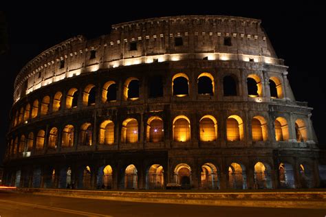 Travel News, Sites and Tourism: Colosseum, Rome