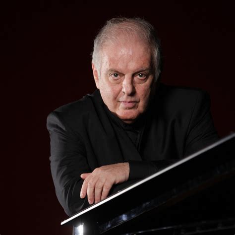 Daniel Barenboim: biography, videos - medici.tv