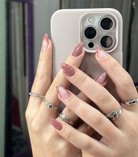 Uñas nude en 2024 Manicura de uñas Uñas nude Uñas
