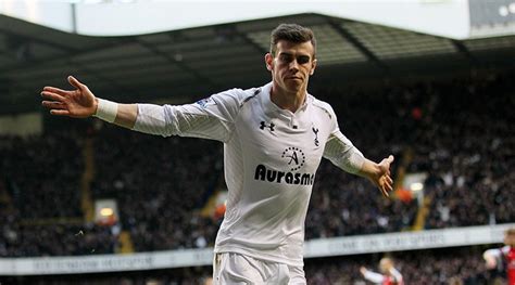 Greatest Individual Seasons AVB Helps Gareth Bale Break Free At