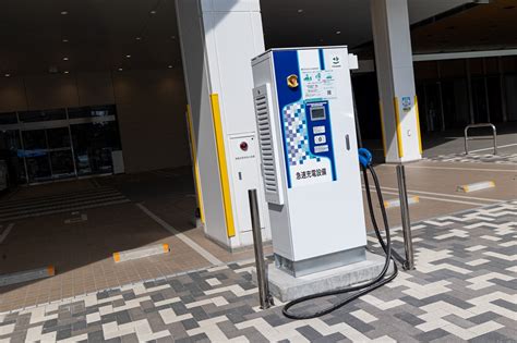 今さら聞けない『hev（hv） Bev Phev Fcev』の違いって何？ トヨタモビリティ東京