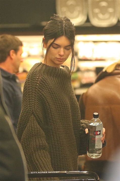 Kendall Jenner In A Nude Bikini Is All The Fitspo You Need This Week Artofit