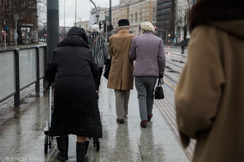 Kogo Dotycz Limity Dorabiania Do Emerytury Od Grudnia Zmiany Kt Re