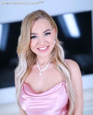 Amateur Allure Welcomes Blake Blossom Busty Blonde Can T Wait To