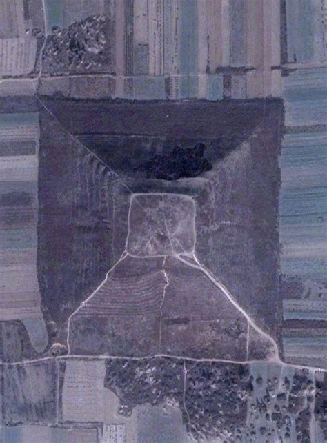 Pin By Kaiden On V I O L E T Iii Ancient Pyramids Pyramids Ancient