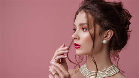 10 Jewellery Trends To Watch Out For Fall Winter 2022 2023 DellyRanks