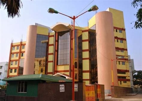 R. G. Kar Medical College and Hospital Kolkata Campus: Photos, Virtual Tour