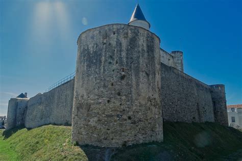 Castle Of Noirmoutier - Travel In Pink