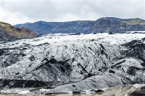 Premium Photo Surface Of Solheimajokull Glacier In September