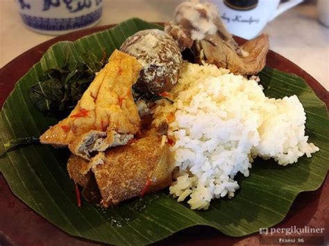 Restoran Makanan Khas Jawa Tengah Di Jakarta Selatan Yang Nyaman Dan