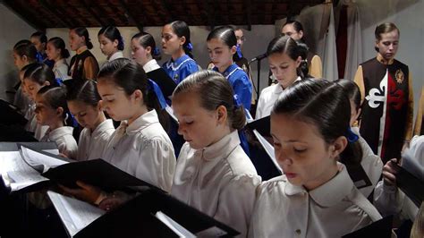 Sede Feminina dos Arautos do Evangelho em Nova Friburgo Coroação Nossa