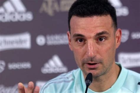 Scaloni Sum A Un Nuevo Futbolista A La Prelista Para El Mundial