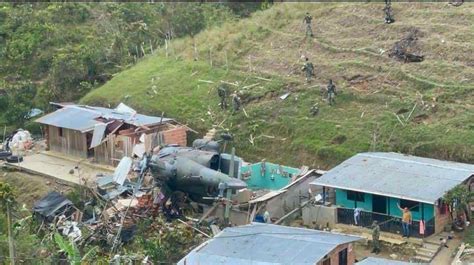 FOTOS Y VIDEO Siete heridos deja la caída de un helicóptero militar en