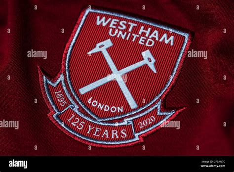 West Ham United Club Crest High Resolution Stock Photography And Images