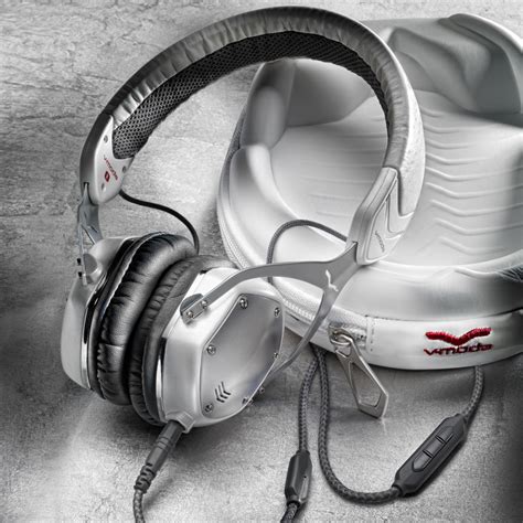 V MODA Introduces Military Grade Crossfade M 80 White Pearl