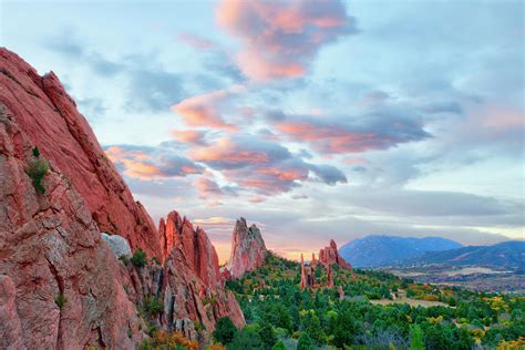 Beautiful Garden of the Gods, at sunrise-Colorado Springs,Colora ...