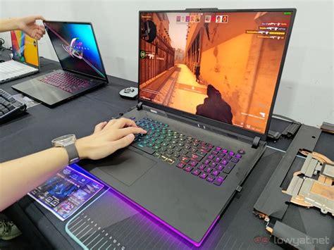 ASUS ROG Strix Scar G18 Hands On: New Age Gaming Desktop Replacement - Lowyat.NET