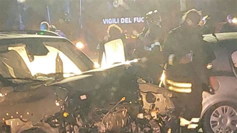 Incidente Sulla Ss Due Auto Si Scontrano A Sciacca Un Morto E Tre