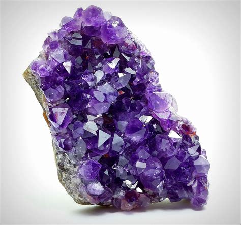 Amethyst Meaning Properties And Stunning Jewellery Collection R