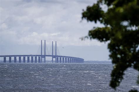 Øresundsbroen var lukket i to timer for trafik mod Danmark BT Krimi