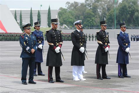 México Representado Por 42 Cadetes En El Desfile Militar De Perú