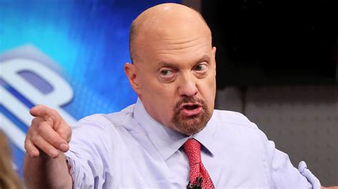 Mad Money S Jim Cramer Fixated On Buying Bitcoin Fears Massive