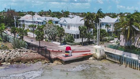 Hurricane Irma Damaged 90 Of Homes In The Florida Keys Daily Mail Online