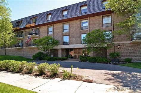 Green Bay Rd Apt Winnetka Il Zillow