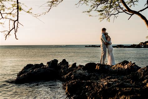 Secret Beach Location For Big Island Elopement Is A Winner Hawaii