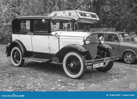 Classic Vintage Antique Ford Vehicles – Telegraph