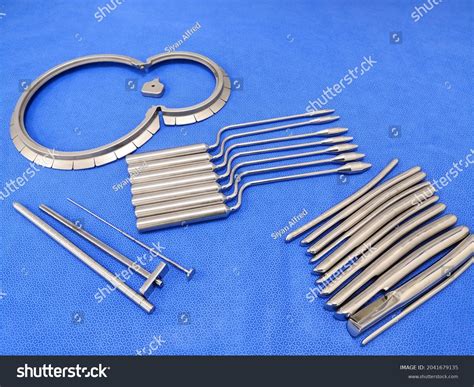 590 Dilator Instrument Gambar Foto Stok And Vektor Shutterstock