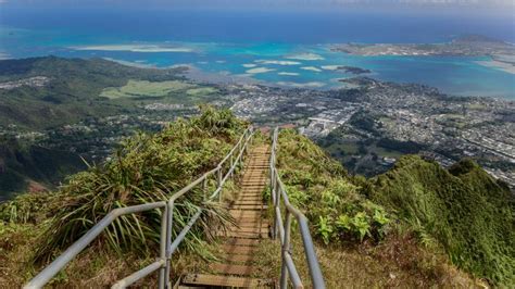 Haiku Stairs: Hawaii attraction to be removed following bad tourist ...