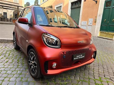 Smart EQ Fortwo Arriva La Serie Speciale Racingred Giornale Di Sicilia