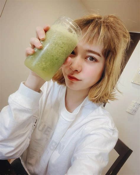 工藤ジェニファー茉侑さんのインスタグラム写真 工藤ジェニファー茉侑instagram「寝起きですぐ Smoothsmoothie