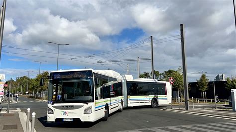 IVECO Bus Urbanway 18 CNG N2170 Lianes 12 Jacques Hu Flickr