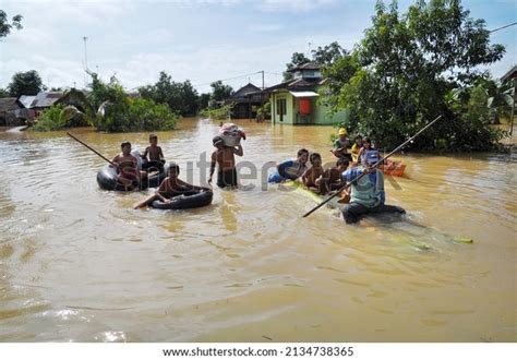 Asian Safe Refugee Images Stock Photos Vectors Shutterstock